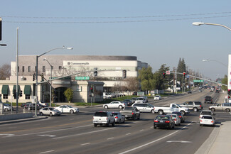 More details for 3300 Truxtun Ave, Bakersfield, CA - Retail for Lease