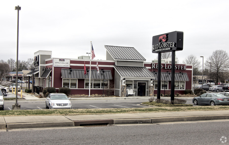 1913 N Jackson St, Tullahoma, TN for sale - Primary Photo - Image 1 of 1