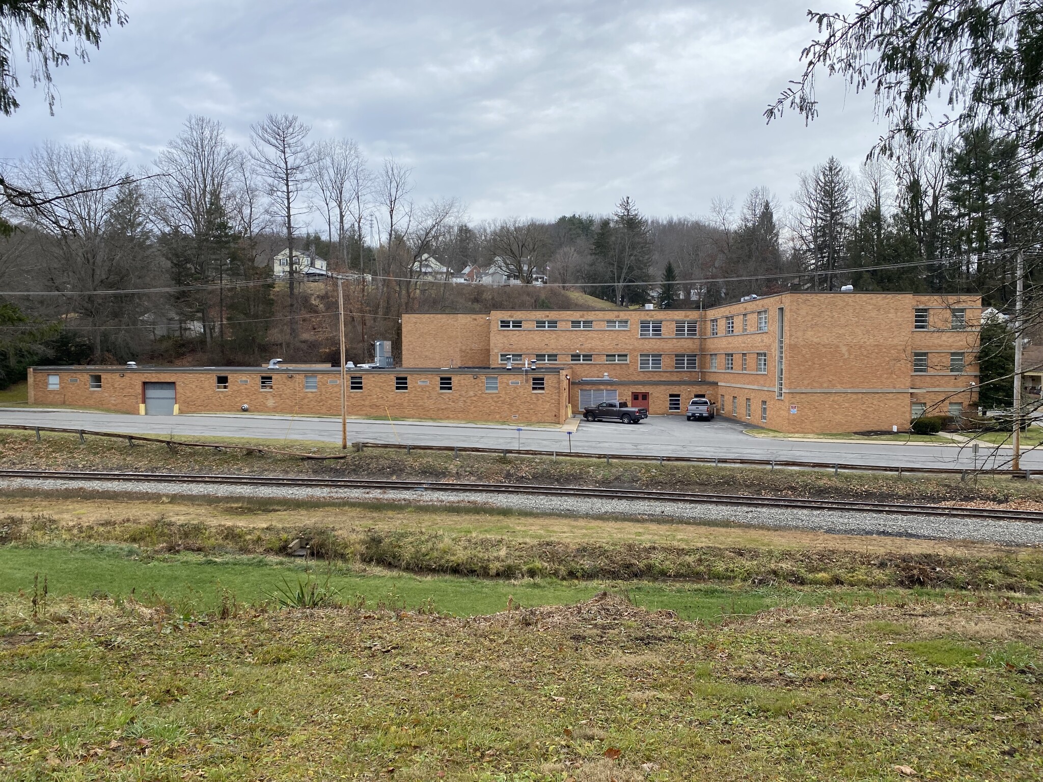 100 Bluestone Rd, Mount Hope, WV for sale Building Photo- Image 1 of 1