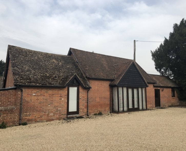 Upper Farm, Basingstoke for sale - Primary Photo - Image 1 of 1