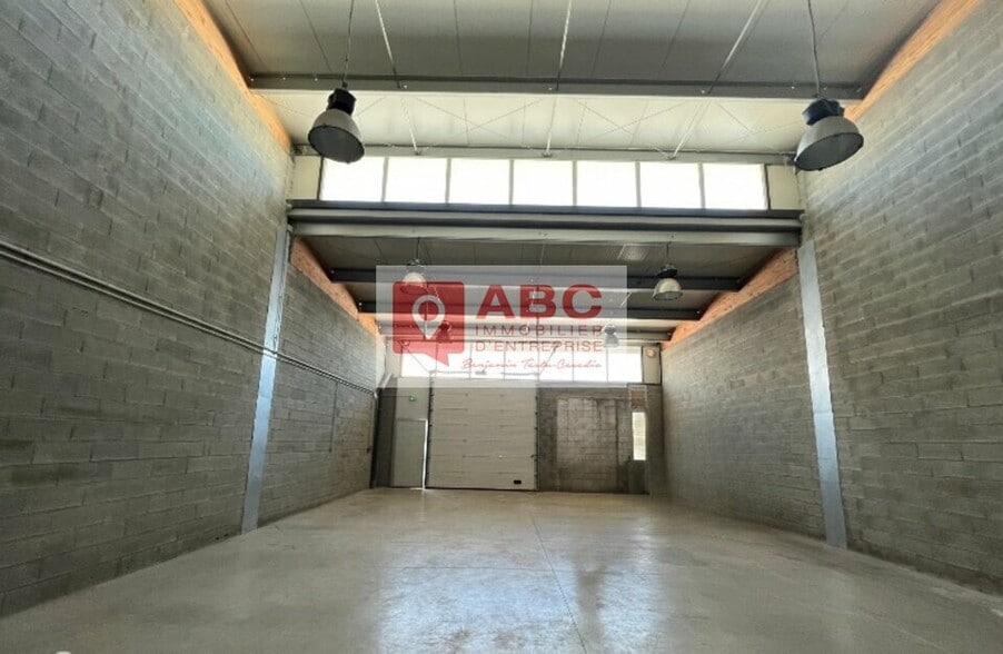 Office in Castries for lease - Interior Photo - Image 1 of 6
