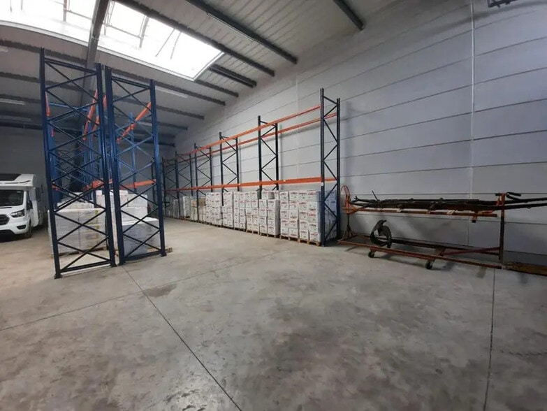 Industrial in Chambly for lease - Building Photo - Image 3 of 6