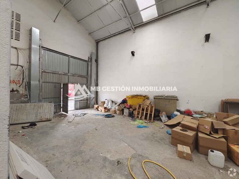 Industrial in Fuenlabrada, MAD for lease - Primary Photo - Image 1 of 7