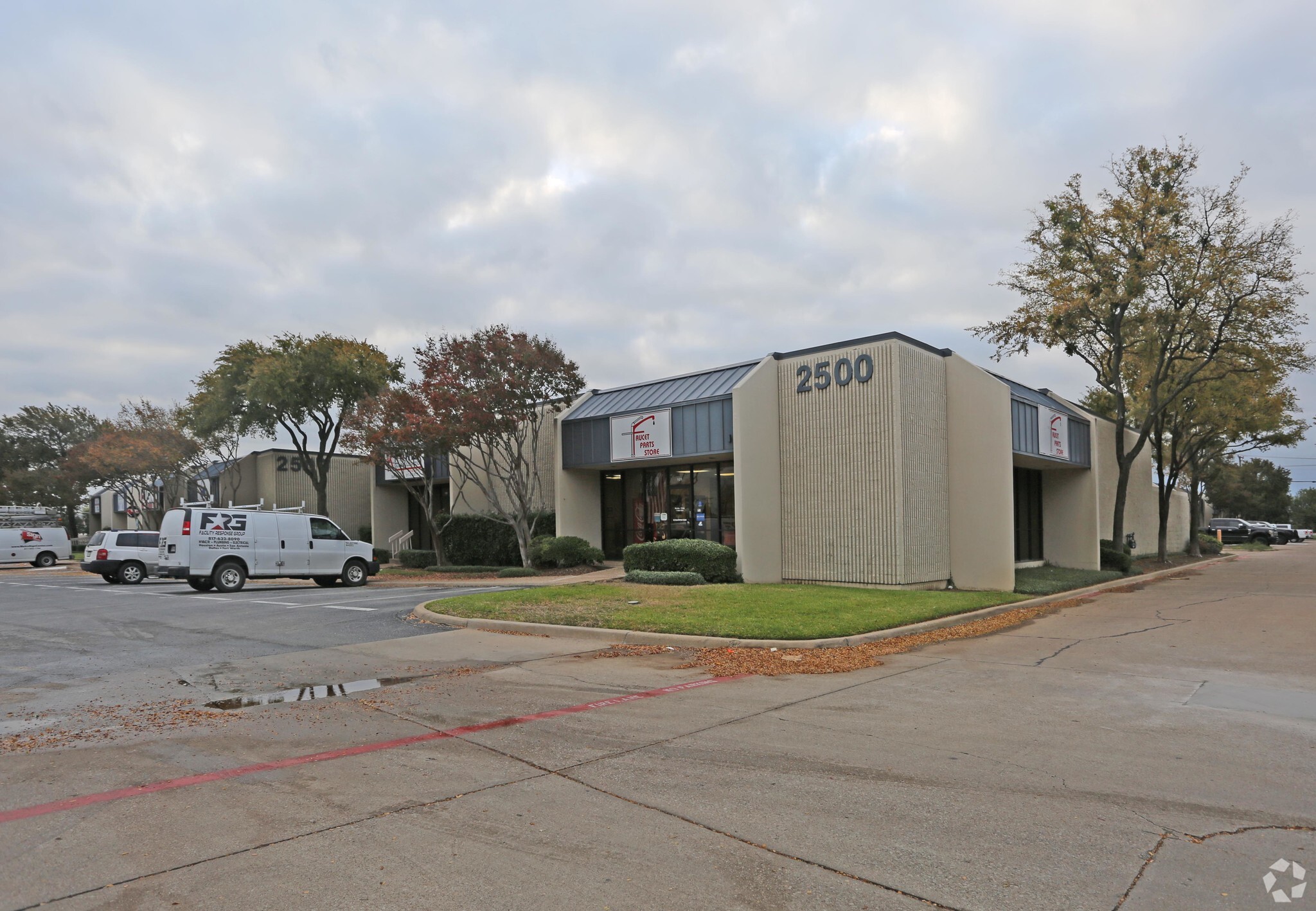 2500 E Randol Mill Rd, Arlington, TX for lease Building Photo- Image 1 of 4