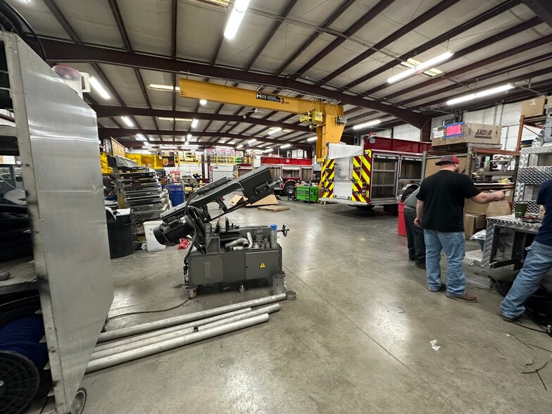 1701 W County Line Rd, Springfield, OH for lease - Building Photo - Image 3 of 26