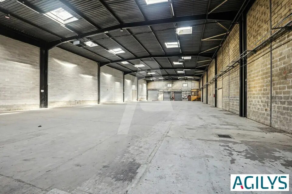 Industrial in Morangis for lease Interior Photo- Image 1 of 9