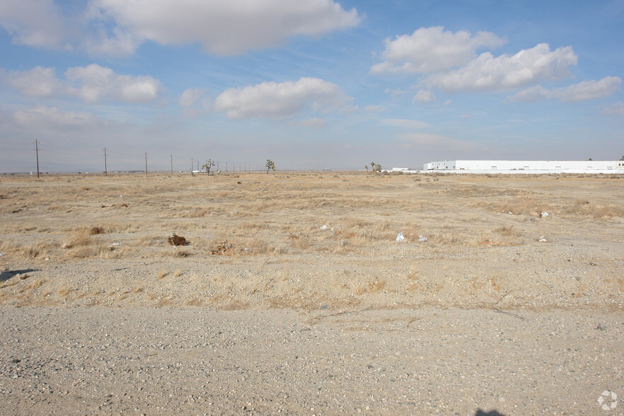 Avenue H, Lancaster, CA for sale - Building Photo - Image 3 of 3