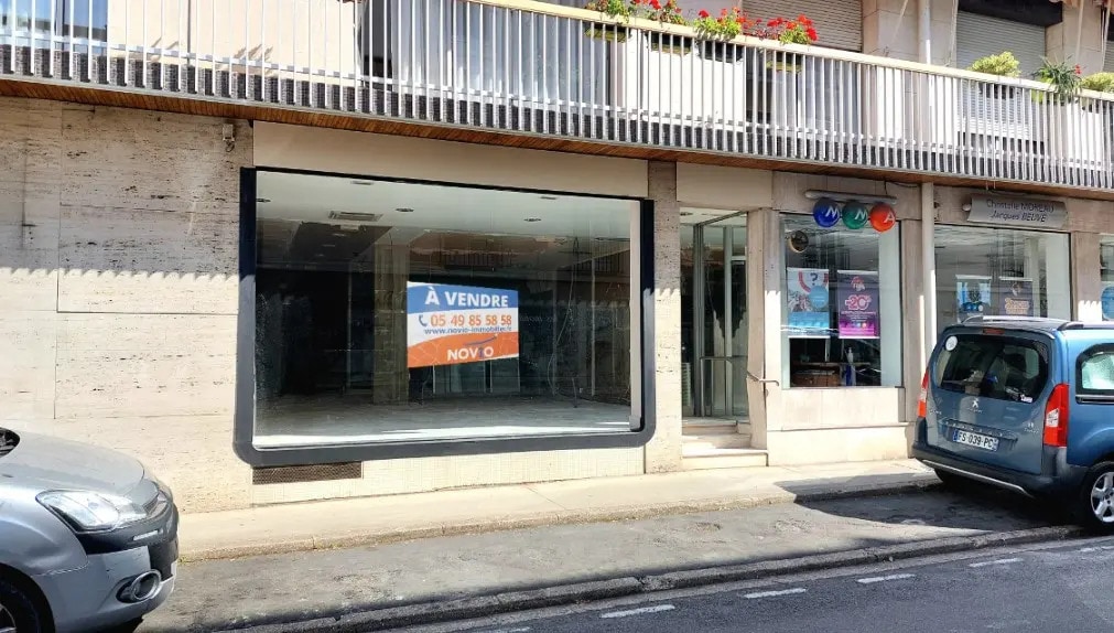 Retail in Poitiers for sale Building Photo- Image 1 of 5