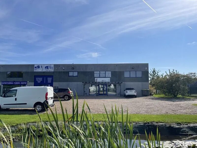 Flex in Eslettes for sale Building Photo- Image 1 of 12