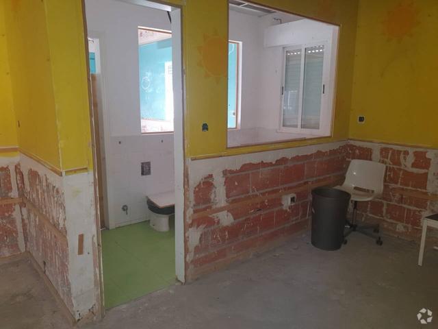 Retail in Camarma de Esteruelas, Madrid for lease - Building Photo - Image 2 of 8