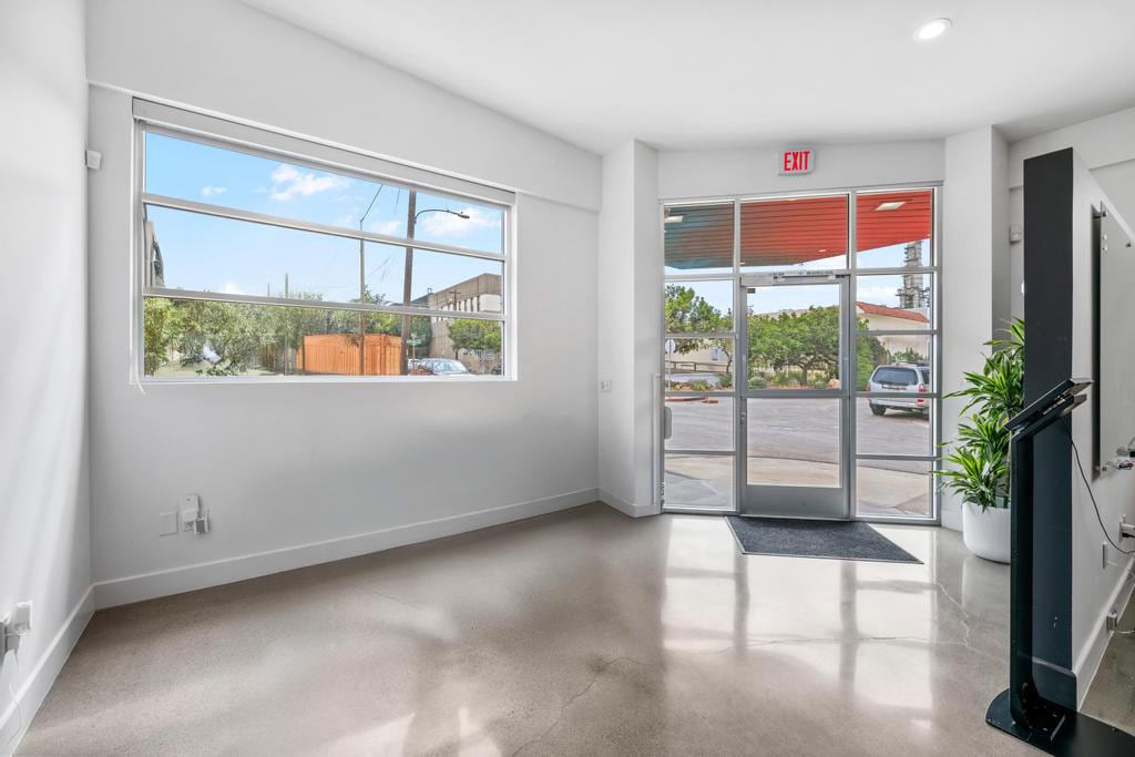 201 Arena St, El Segundo, CA for lease Interior Photo- Image 1 of 13