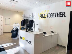 3825-3963 E Thousand Oaks Blvd, Westlake Village, CA for lease Interior Photo- Image 1 of 5