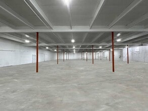 286-288 NE 67th St, Miami, FL for lease Interior Photo- Image 2 of 5