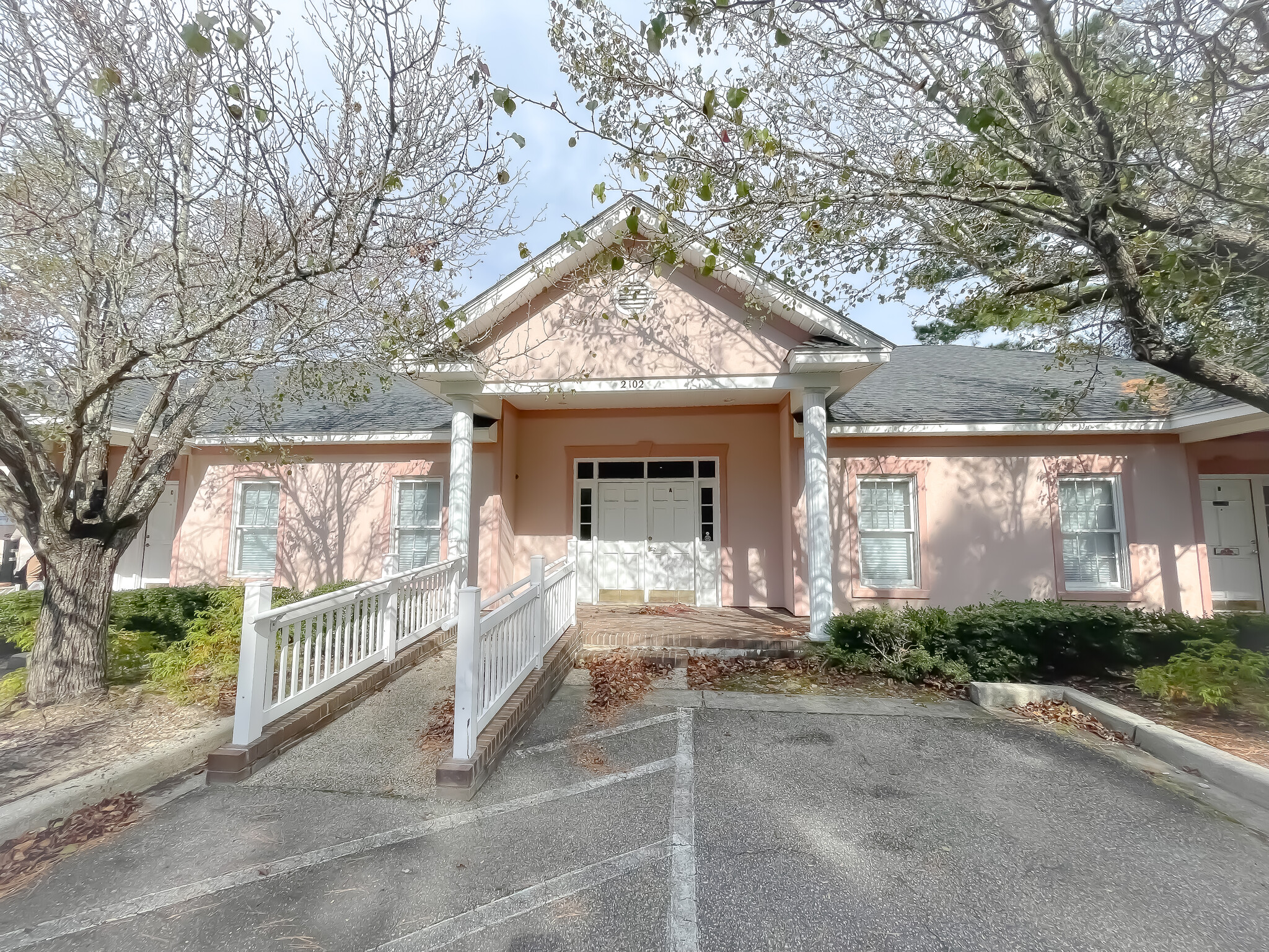 2102 Cromley Cir, Myrtle Beach, SC for lease Building Photo- Image 1 of 7