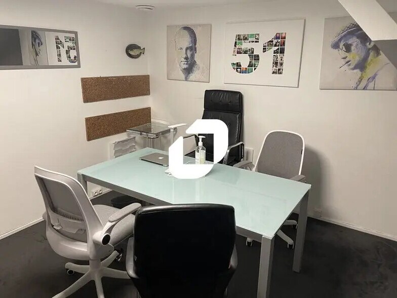 Office in Gentilly for lease - Interior Photo - Image 3 of 8