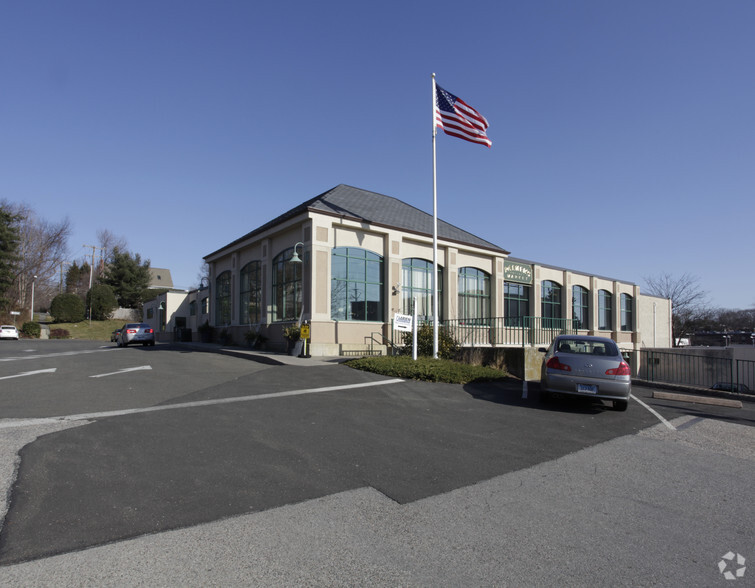 264 Heights Rd, Darien, CT for lease - Primary Photo - Image 2 of 5