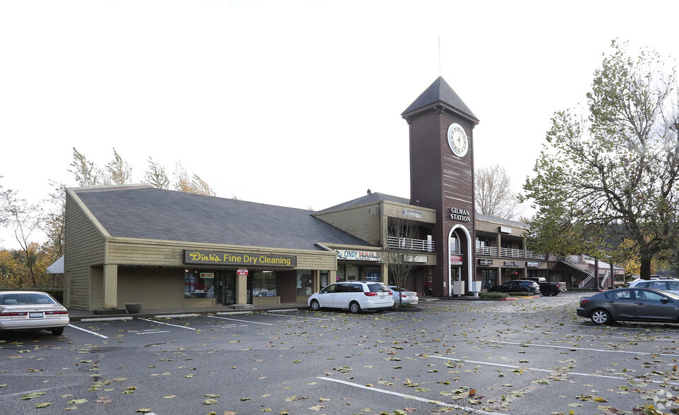 240 NW Gilman Blvd, Issaquah, WA for lease - Building Photo - Image 1 of 4