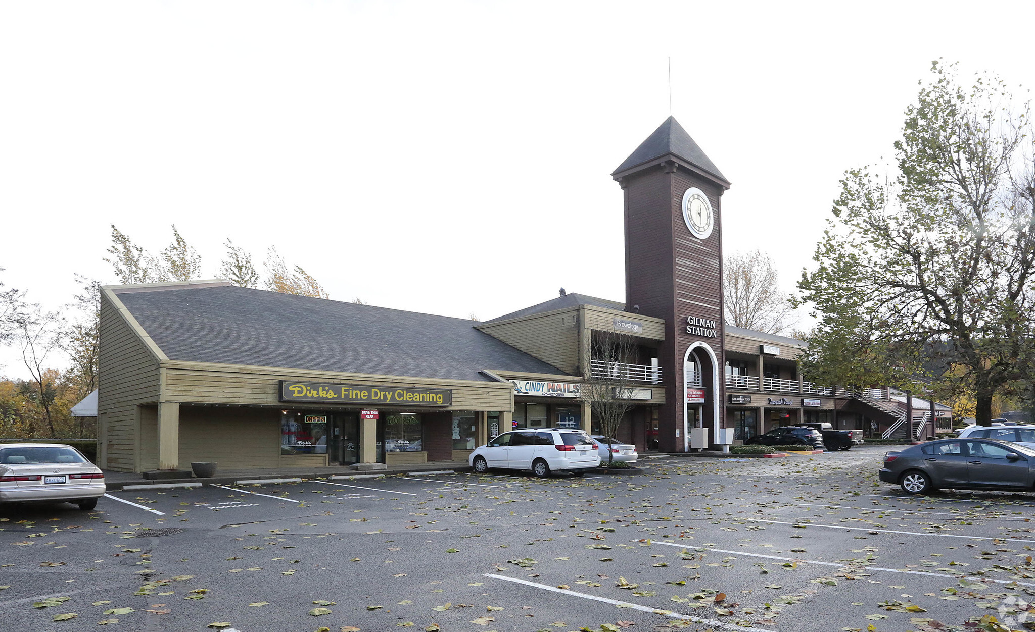 240 NW Gilman Blvd, Issaquah, WA for lease Building Photo- Image 1 of 5