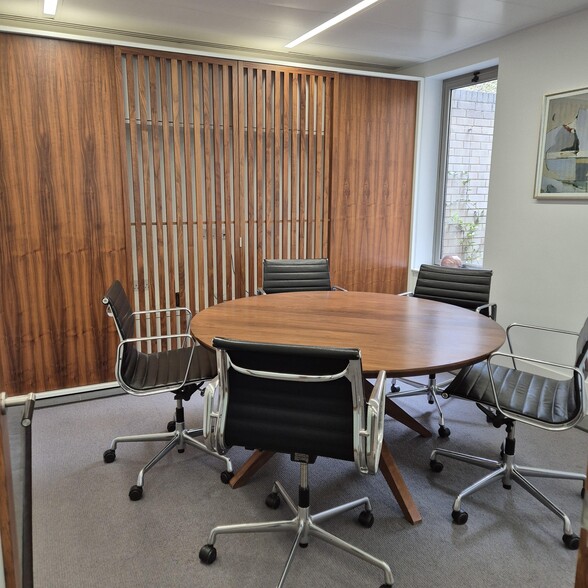 10-12 Blandford St, London for lease - Interior Photo - Image 2 of 14