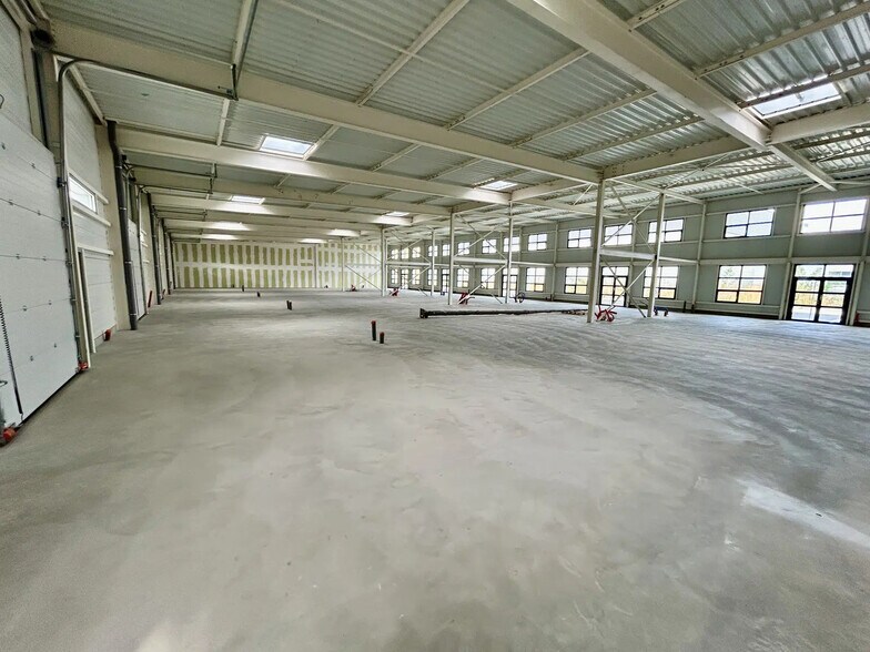 6 Rue Du Commerce, Kingersheim for sale - Interior Photo - Image 2 of 7