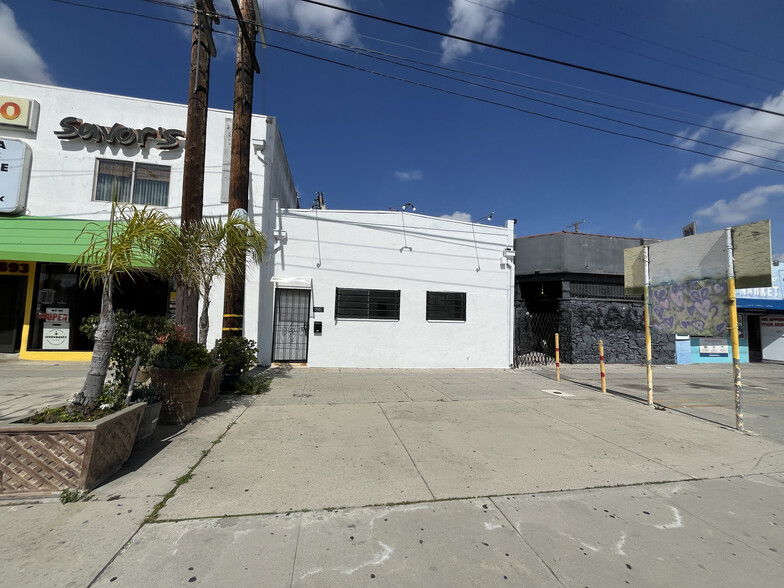 8687 Venice Blvd, Los Angeles, CA for sale - Building Photo - Image 1 of 10