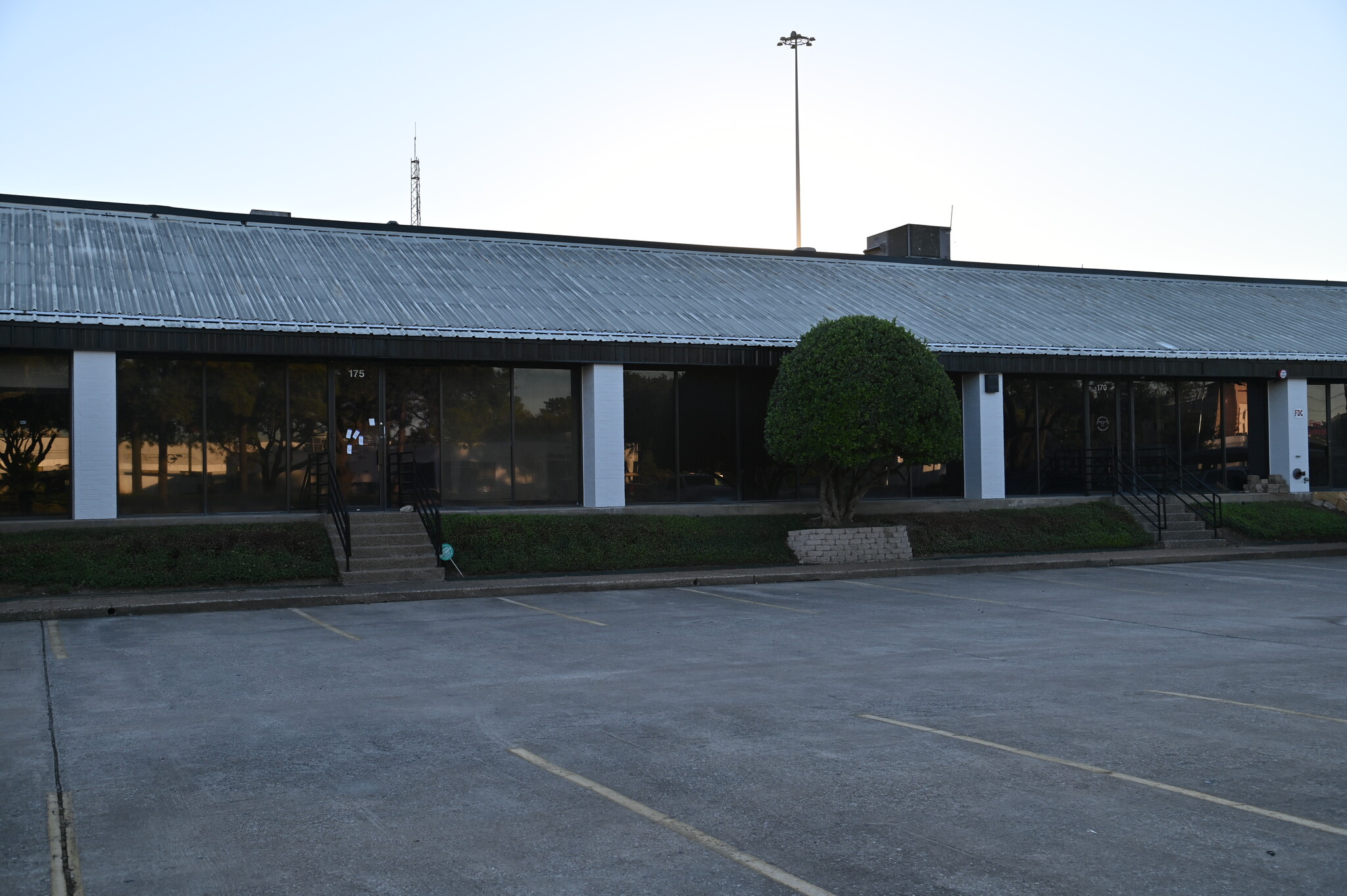 15534 W Hardy Rd, Houston, TX for lease Building Photo- Image 1 of 1