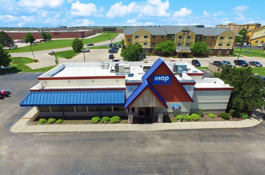 4383 Venture Dr, Peru, IL 61354