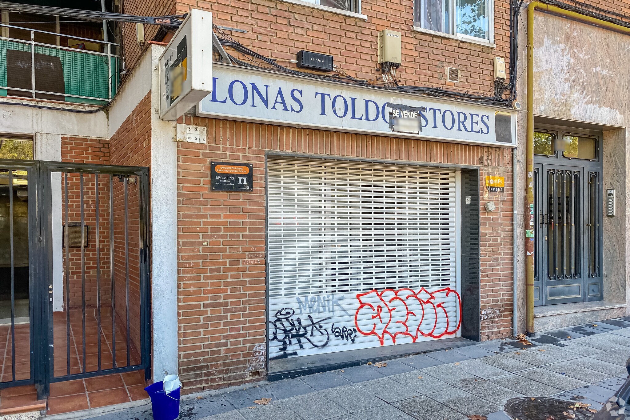 Multifamily in Madrid, Madrid for sale Interior Photo- Image 1 of 2