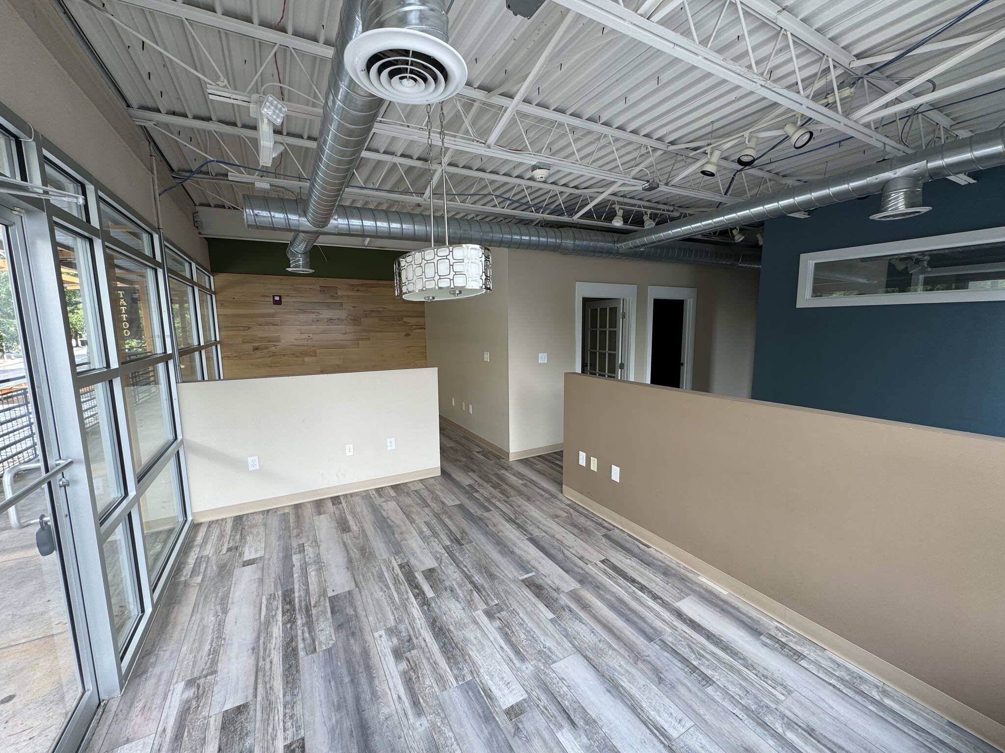 340 W Ponce De Leon Ave, Decatur, GA for lease Interior Photo- Image 1 of 3