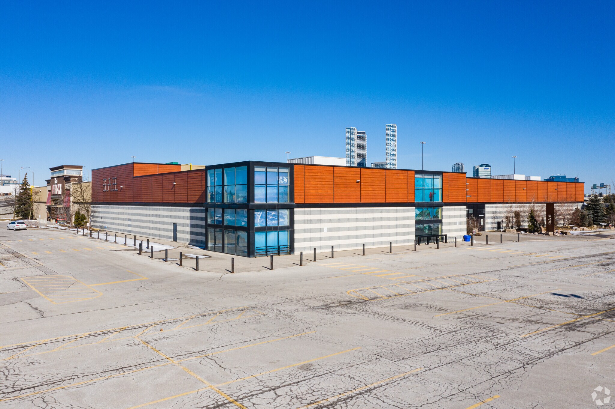 57-101 Northview Blvd, Vaughan, ON for sale Building Photo- Image 1 of 1