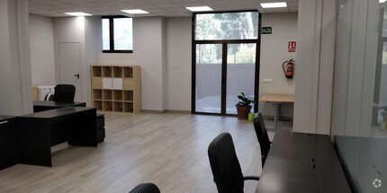 Office in Las Rozas de Madrid, MAD for lease Interior Photo- Image 2 of 6