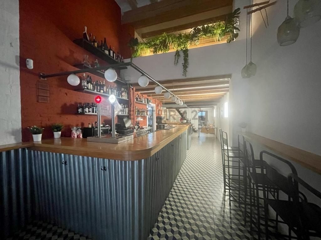 Retail in Barcelona, Barcelona for lease Interior Photo- Image 1 of 11