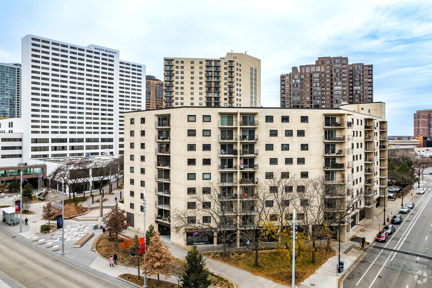 1200 Nicollet Mall, Minneapolis, MN for lease - Building Photo - Image 2 of 11