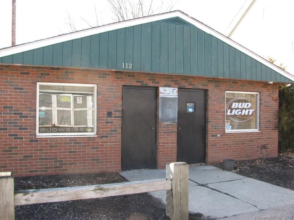 27 Maple Ave, Enfield, CT 06082