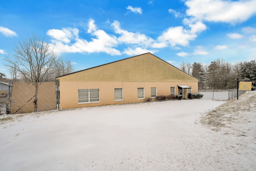 4656 State Route 42, Kiamesha Lake, NY for sale - Primary Photo - Image 1 of 1