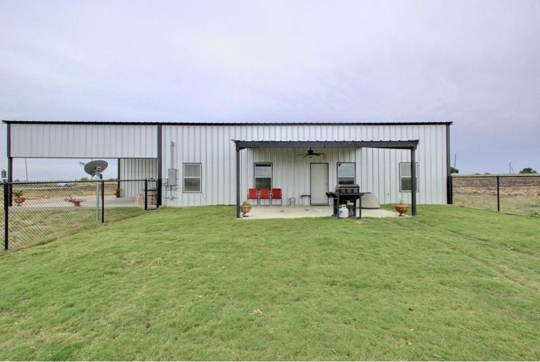 50 County Road 405, Taylor, TX for sale Primary Photo- Image 1 of 1