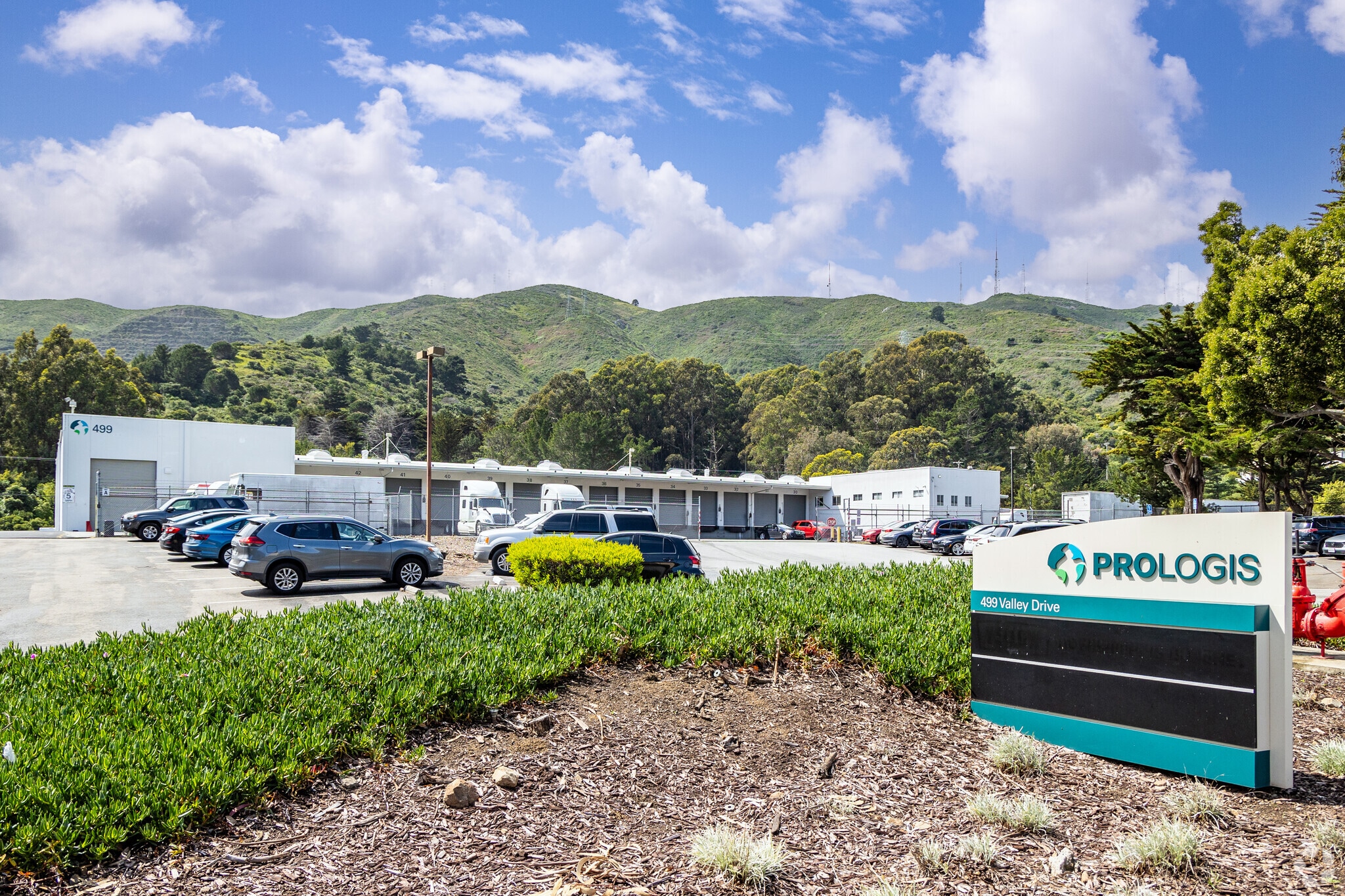 499 Valley Dr, Brisbane, CA for lease Building Photo- Image 1 of 6