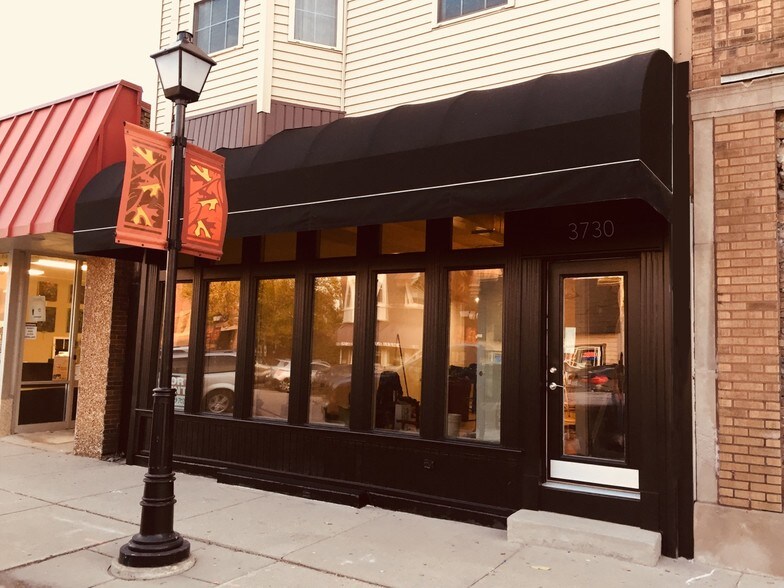 3730 Grand Blvd, Brookfield, IL for sale - Primary Photo - Image 1 of 1