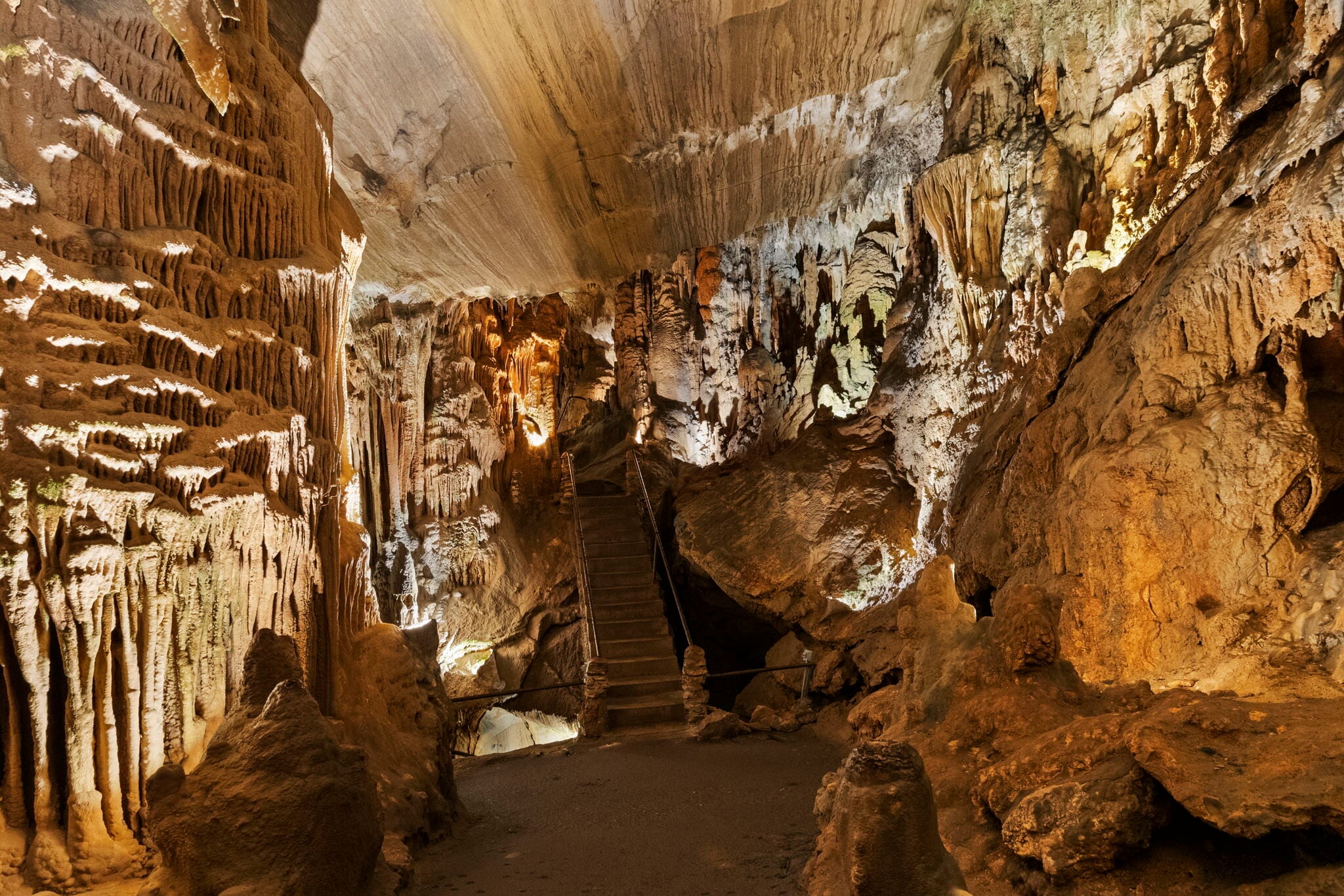 1157 Bristol Caverns Hwy, Bristol, TN 37620 Retail for Sale