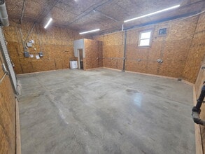 525 S Brighton St, Seattle, WA for lease Interior Photo- Image 2 of 5