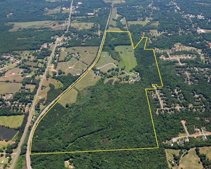 214 Hearn Rd, Lagrange, GA for sale - Primary Photo - Image 1 of 1