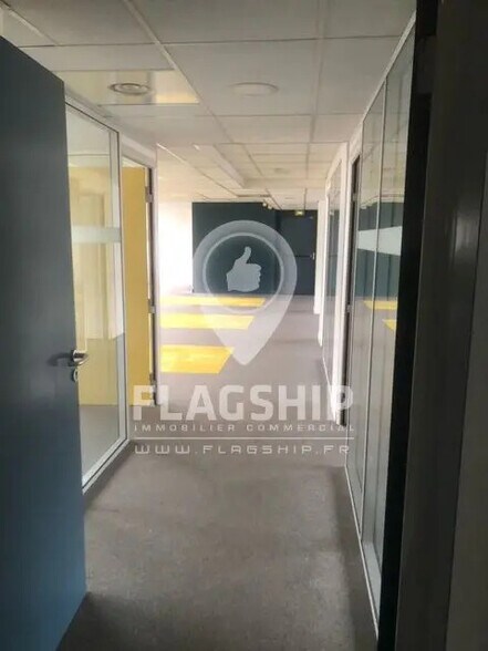 Office in Boulogne-Billancourt for lease - Interior Photo - Image 3 of 6