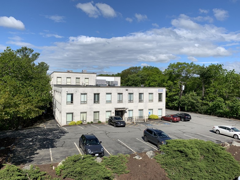 260 Bear Hill Rd, Waltham, MA for lease - Building Photo - Image 1 of 8