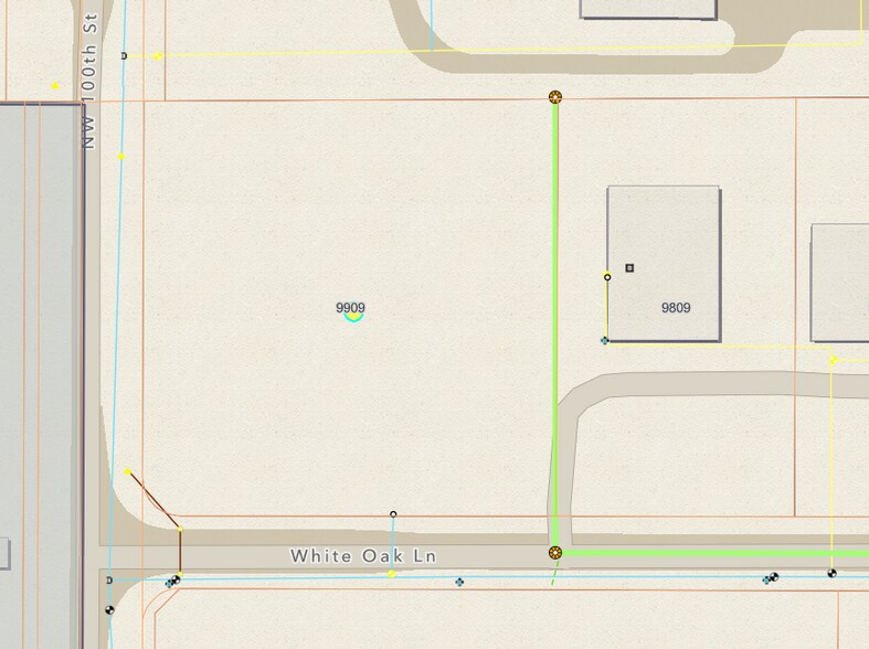 9909 White Oak Lane, Johnston, IA for sale - Building Photo - Image 2 of 3