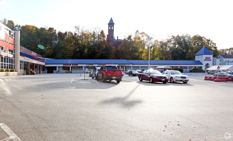 131-133 Main St, Spencer, MA for lease - Building Photo - Image 2 of 5