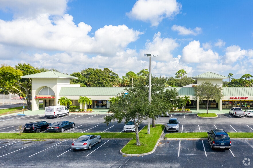 1501-1601 US Highway 1, Vero Beach, FL for lease - Building Photo - Image 2 of 14