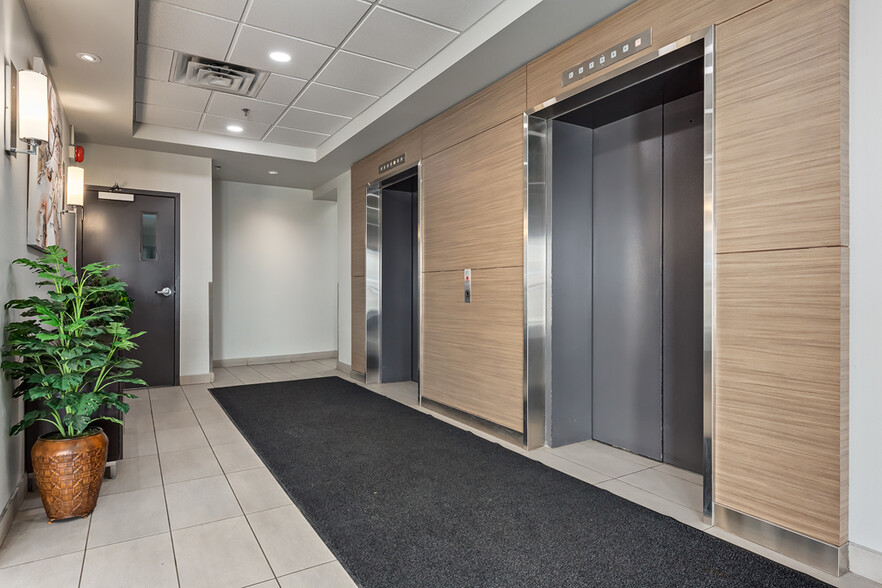 2710 17th Ave SE, Calgary, AB for lease - Lobby - Image 2 of 9