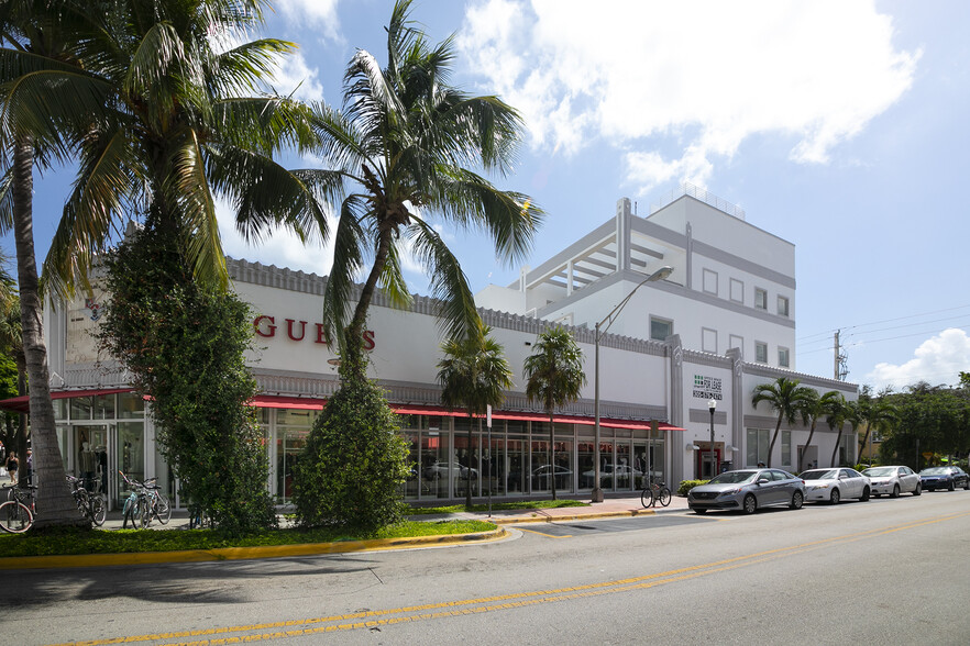 536-560 Lincoln Rd, Miami Beach, FL for lease - Building Photo - Image 2 of 6