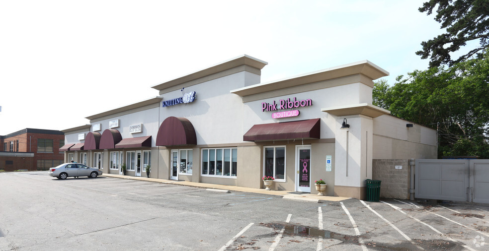 8801g-8801n Three Chopt Rd, Richmond, VA for lease - Building Photo - Image 2 of 7