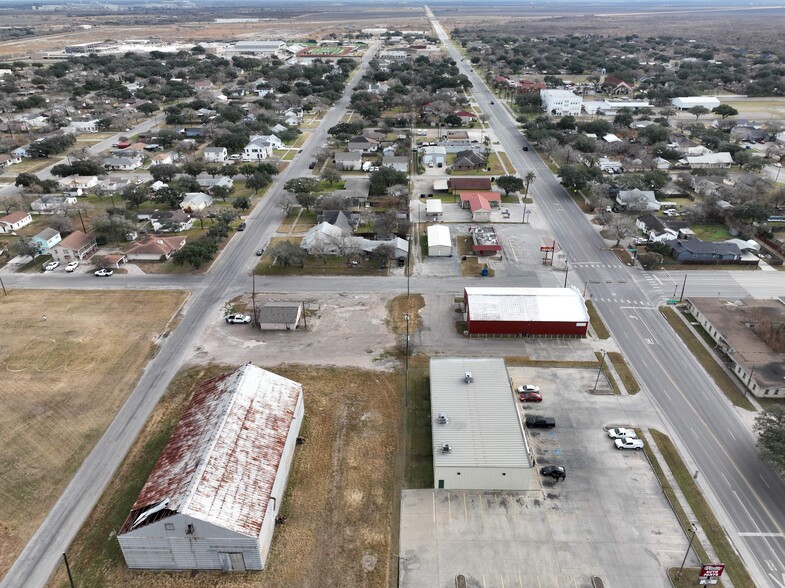 518 E Market, Sinton, TX for sale - Building Photo - Image 3 of 6